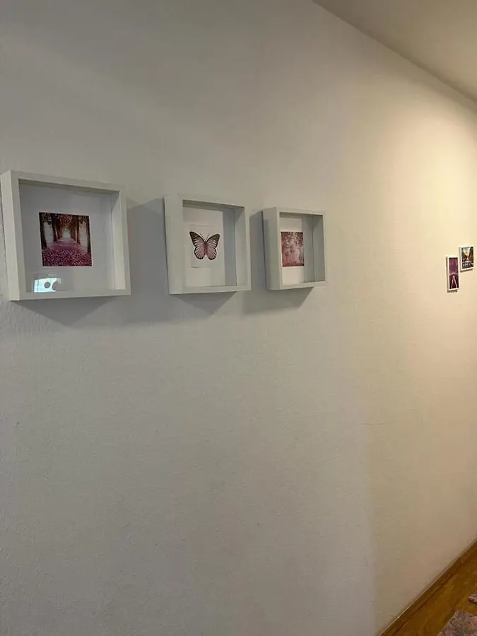 Mobilierte 5 Zimmer Wohnung Zur Vermieten Frankfurt am Main Apartment